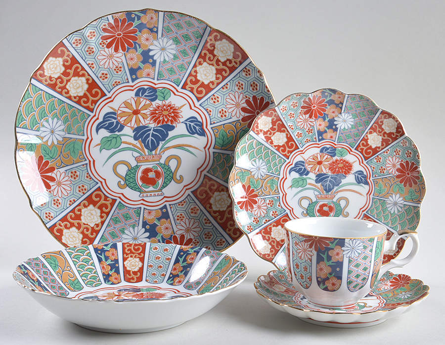 Imari Fan 5 Piece Place Setting by Arita-1