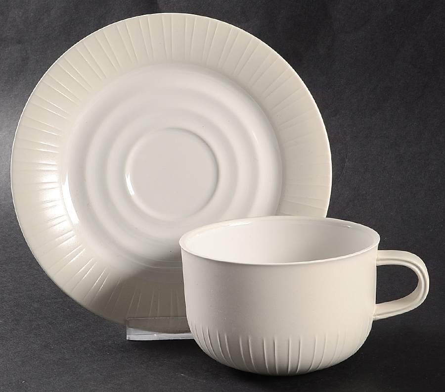 Lagoon Pearl Flat Cup & Saucer Set by Arita-1