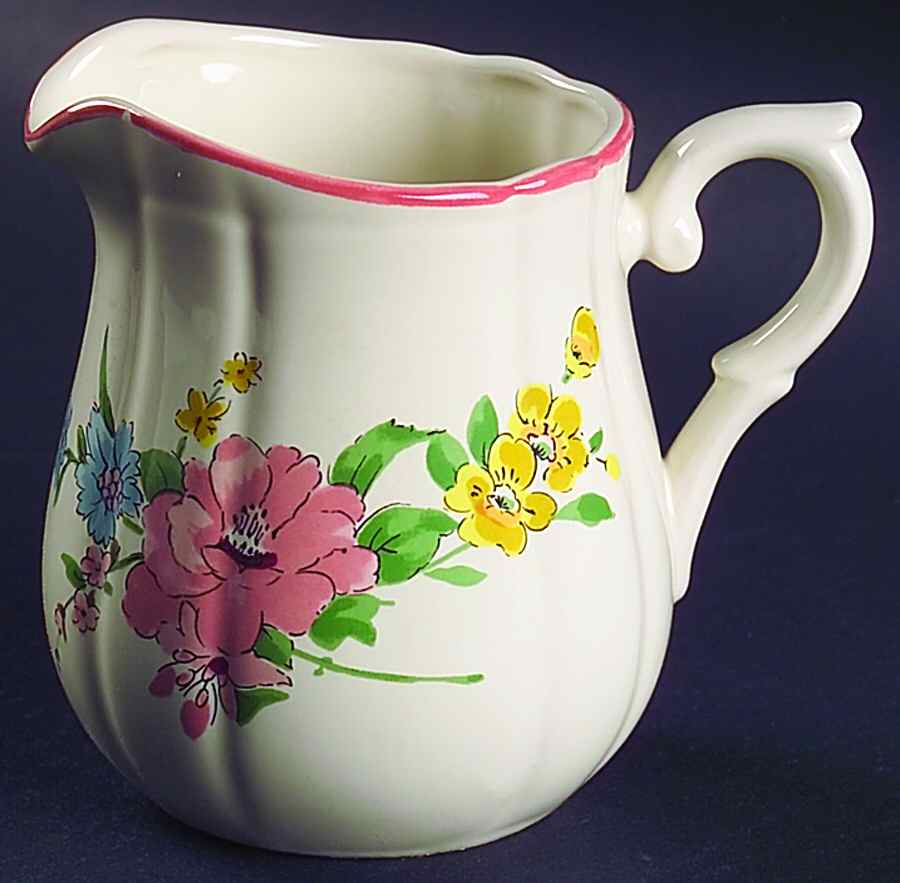 Minuet Creamer by Arita-1