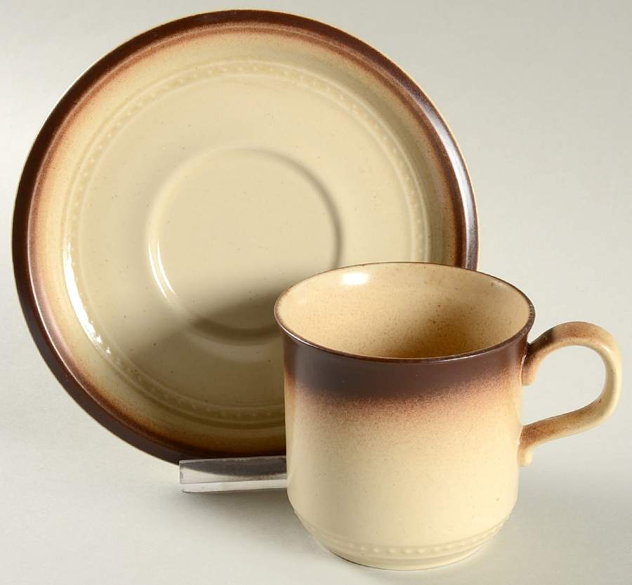 Nutmeg Flat Cup & Saucer Set by Arita-1