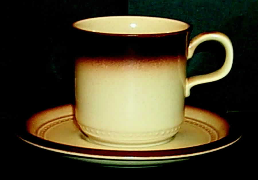 Peach Cobbler Flat Cup & Saucer Set by Arita-1