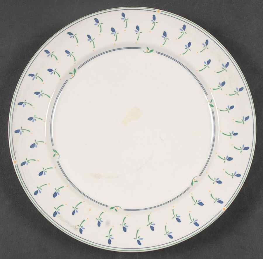 Picnic Salad Plate by Arita-1
