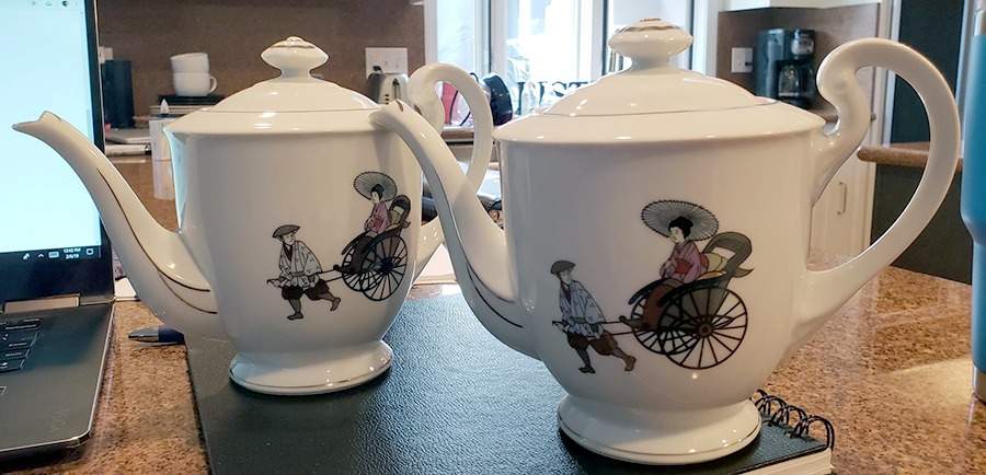 Rikisha Teapot & Lid by Arita-1