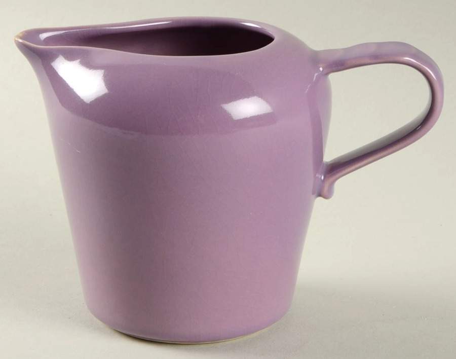 Sculptura Lavender Creamer by Arita-1