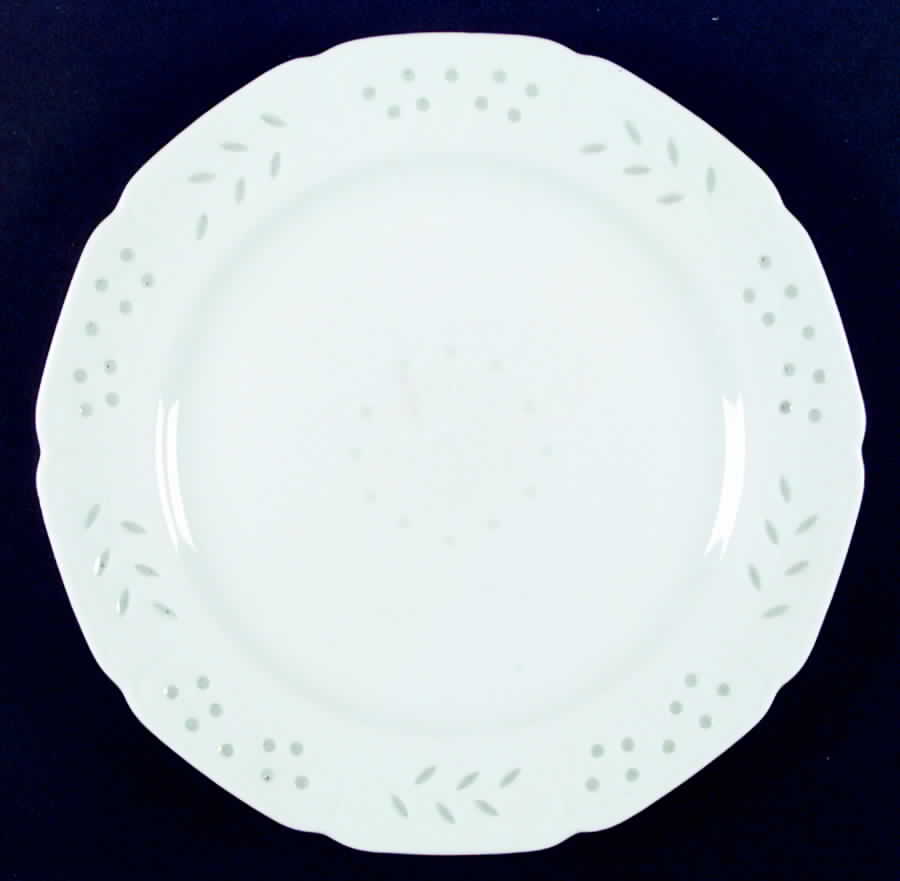 Snow Princess Dinner Plate by Arita-1
