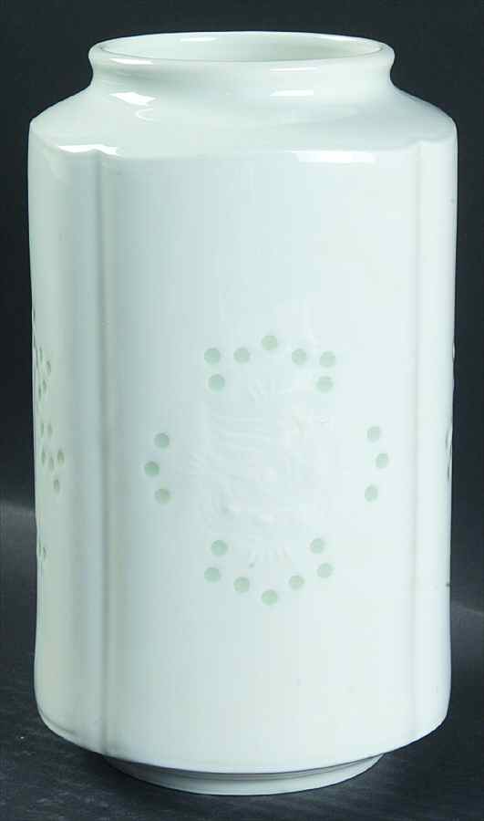 Snow Princess 8" Vase by Arita-1