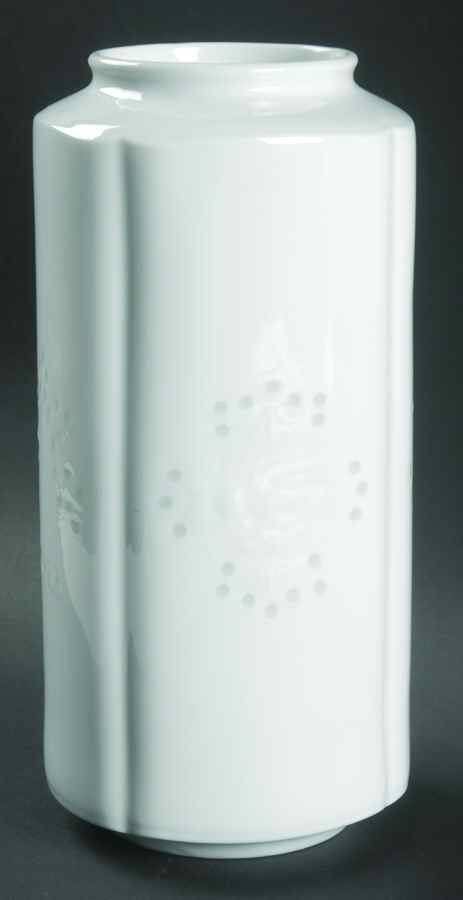 Snow Princess 9" Vase by Arita-1