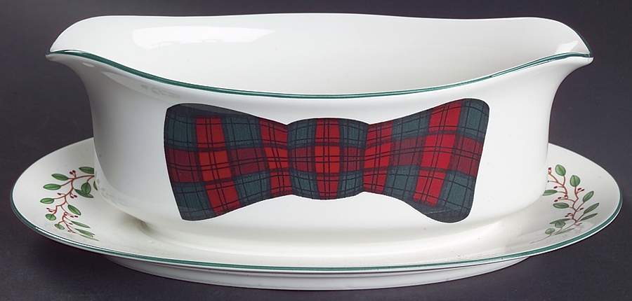 Tartan Plaid Gravy Boat with Attached Underplate by Arita-1
