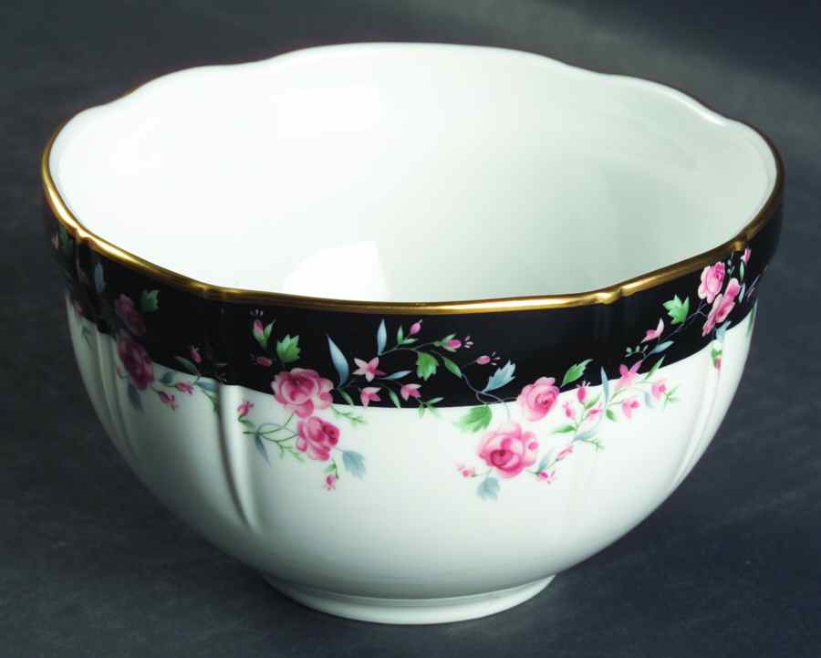 Victoria's Garden Oatmeal Bowl by Arita-1