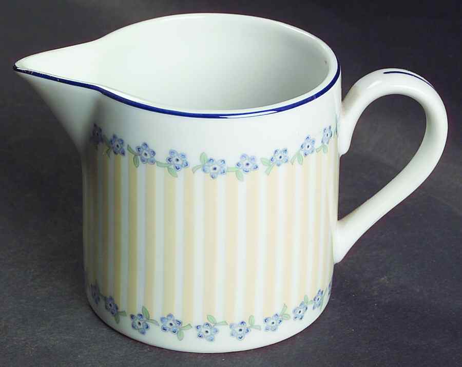 Woodbury Creamer by Arita-1