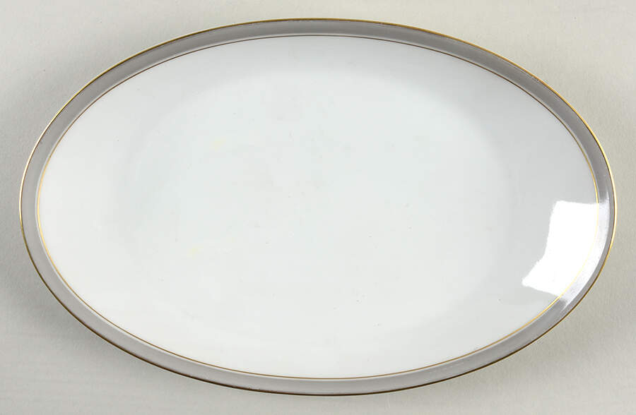 9573 10" Oval Serving Platter by Arzberg-1