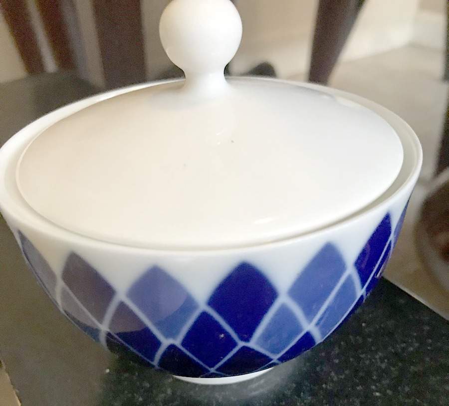 ARZ13 Sugar Bowl & Lid by Arzberg-1