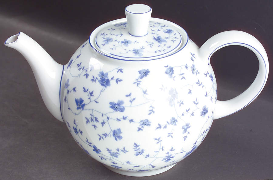 Blue Flowers (Blue Trim, Rim) Teapot & Lid by Arzberg-1