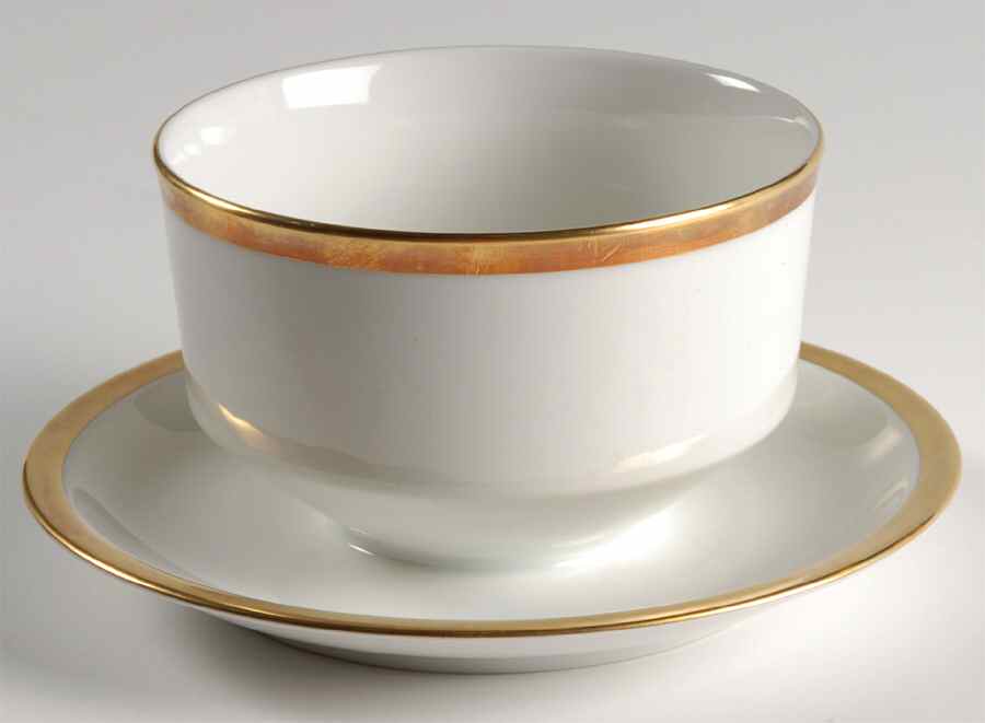 Grand Prix D'Or Gravy Boat with Attached Underplate by Arzberg-1