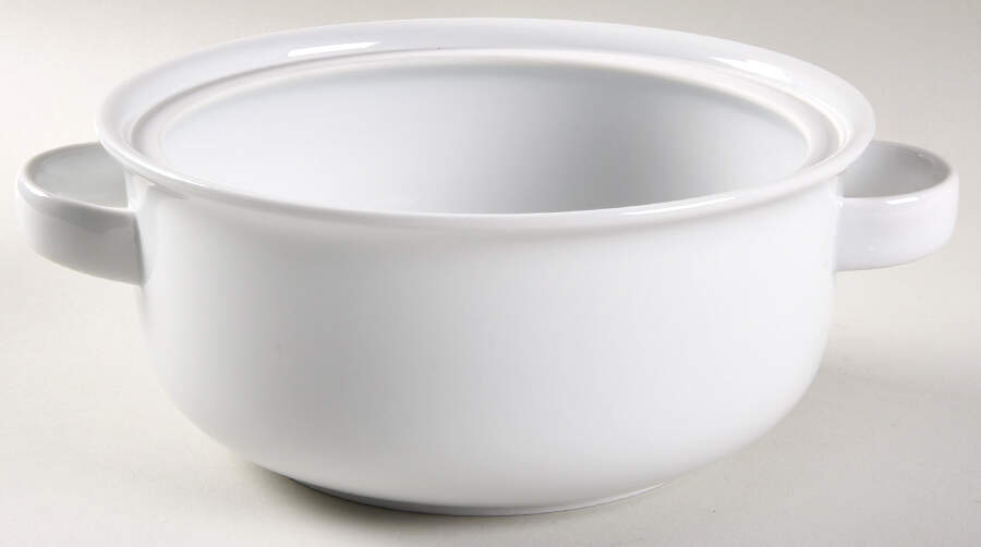 Hobby White 1.5 Quart Round Casserole No Lid by Arzberg-1