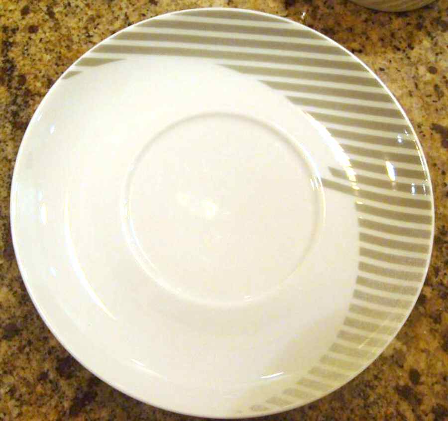 Hockey Saucer by Arzberg-1