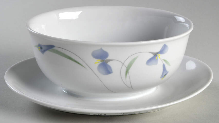 Midnight Gravy Boat with Attached Underplate by Arzberg-1
