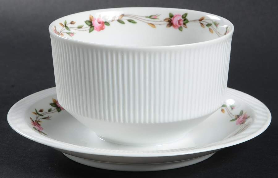 Moss Rose Gravy Boat with Attached Underplate by Arzberg-1