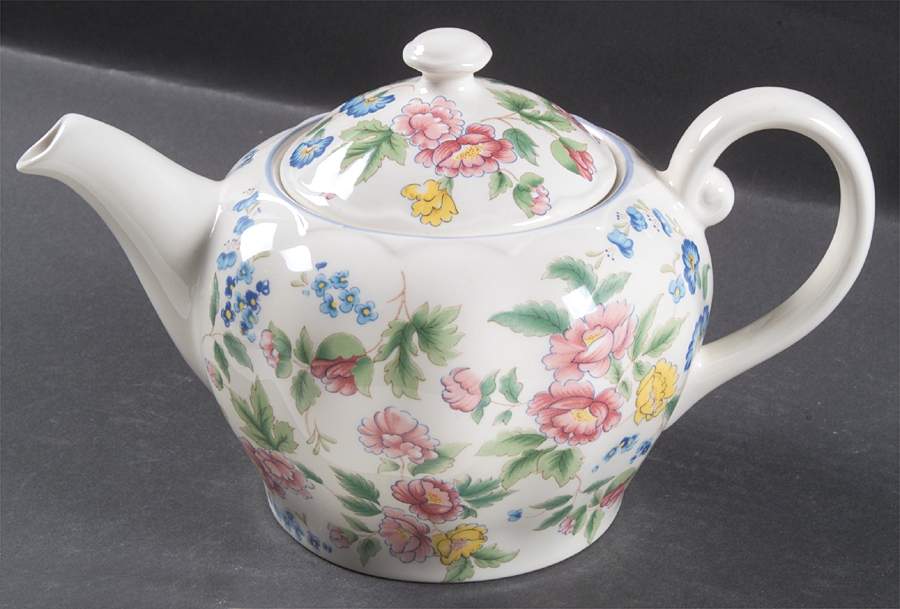 Hazelbury Teapot & Lid by Laura Ashley-1