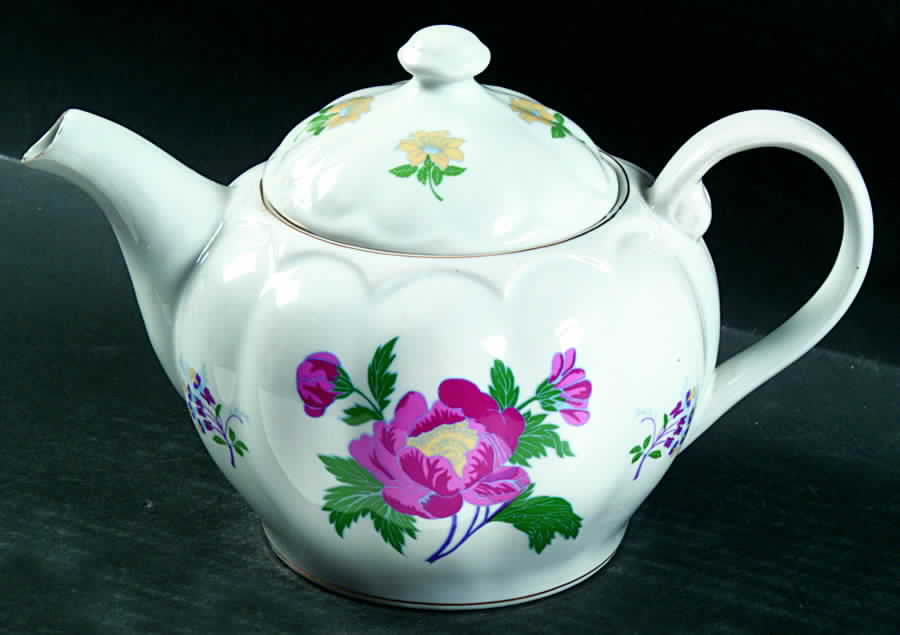 Parfums Teapot & Lid by Laura Ashley-1