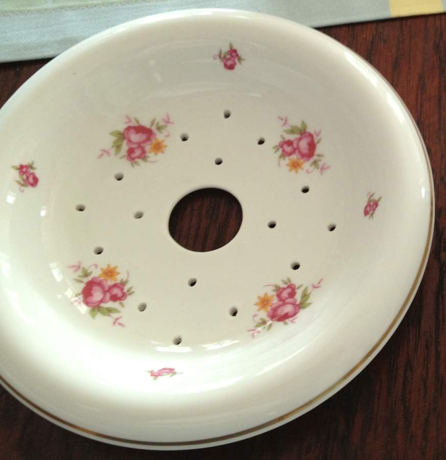 Parfums 2-Piece Soap Dish (Bowl and Strainer) by Laura Ashley-1