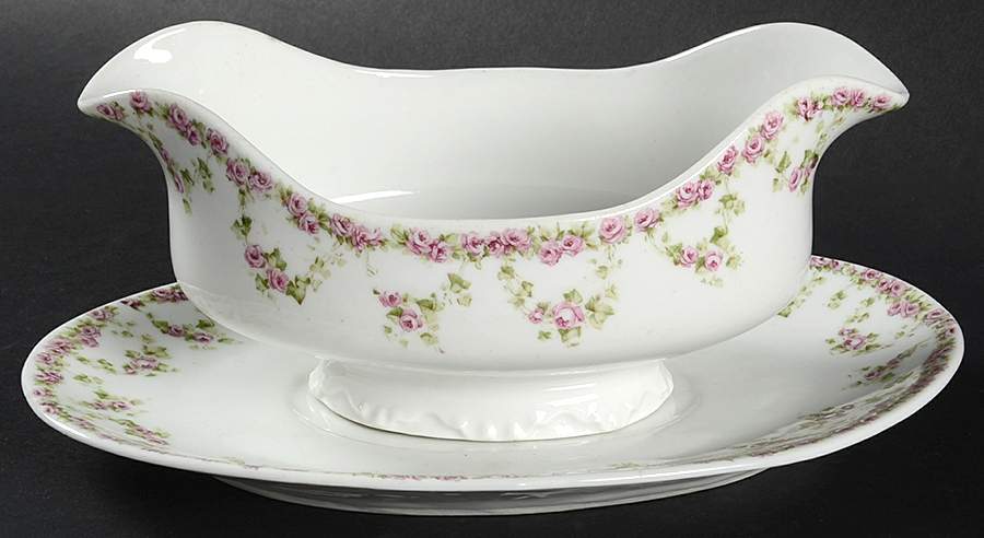 AUS21 Gravy Boat & Underplate by Austria-1