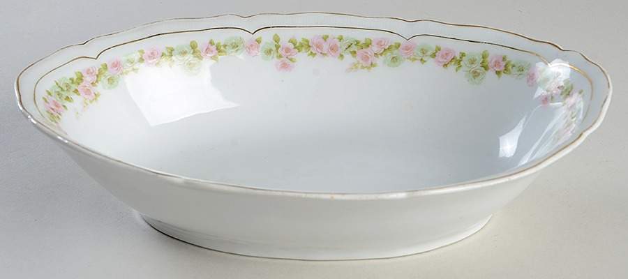 The Munich 9" Oval Vegetable Bowl by Austria-1
