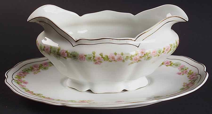 The Munich Gravy Boat & Underplate by Austria-1