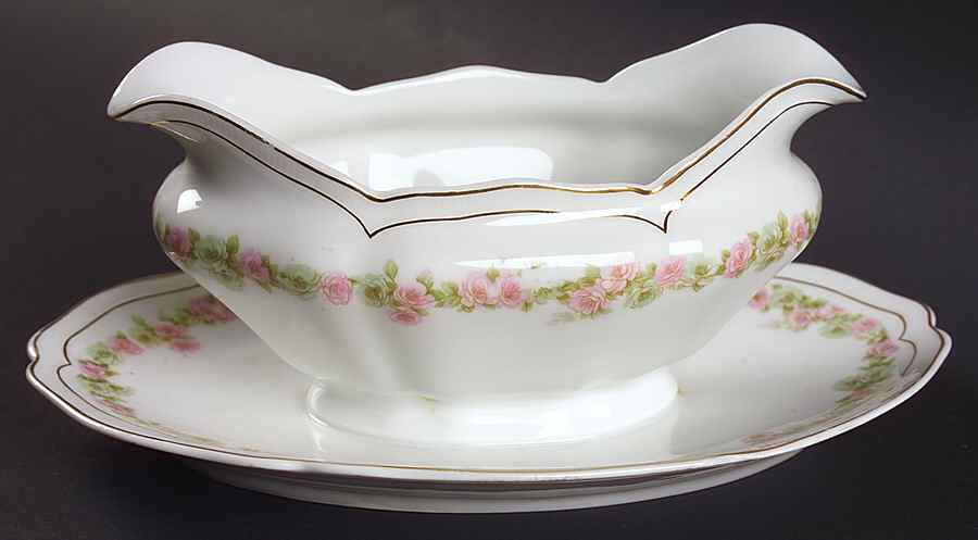 The Munich Gravy Boat with Attached Underplate by Austria-1