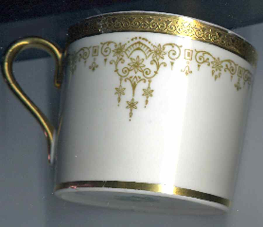 B3233 Flat Cup by John  Aynsley & Sons-1