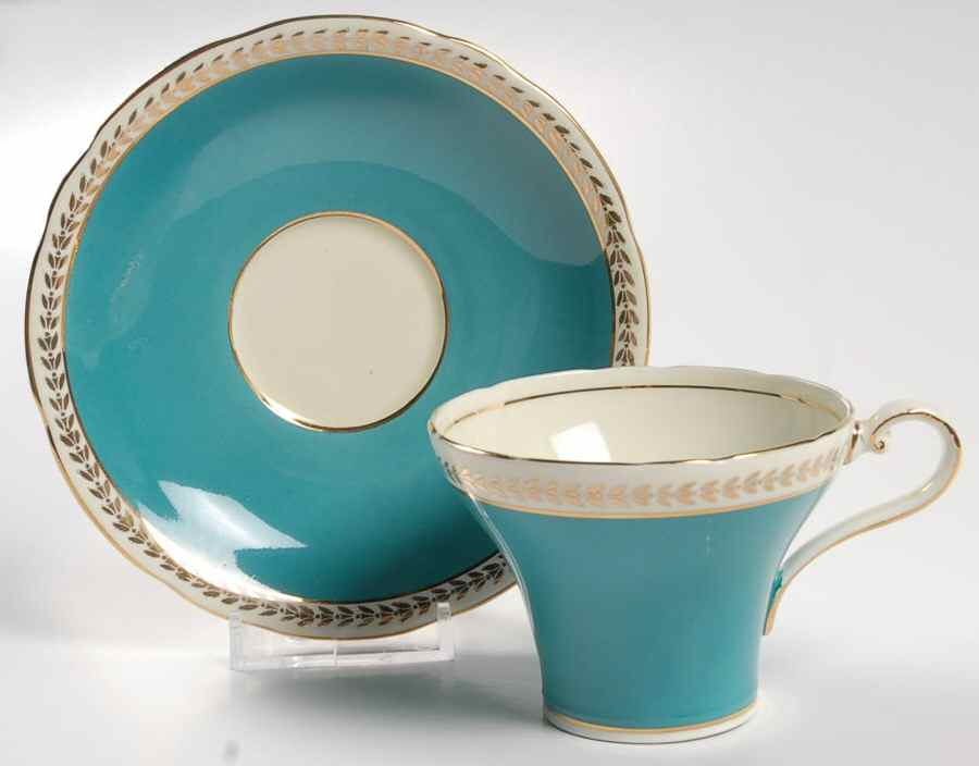 C186 Footed Cup & Saucer Set by John  Aynsley & Sons-1