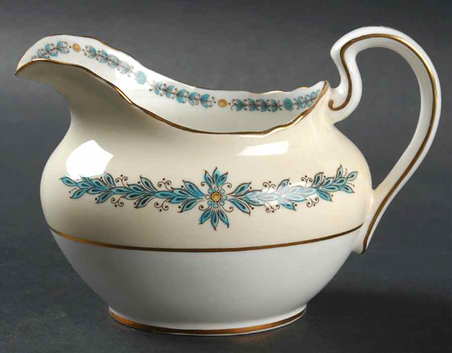 Cambridge (Scalloped) Creamer by John  Aynsley & Sons-1