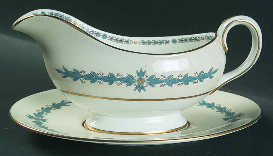 Cambridge (Smooth) Gravy Boat & Underplate by John  Aynsley & Sons-1