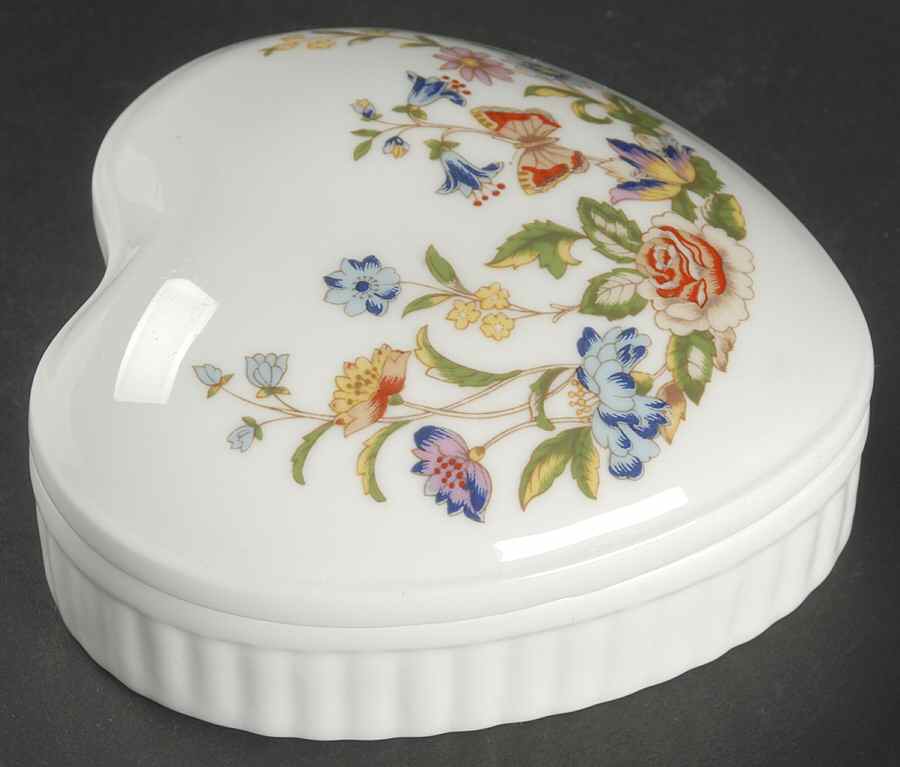 Cottage Garden Fluted Heart Shape Box with Lid by John  Aynsley & Sons-1