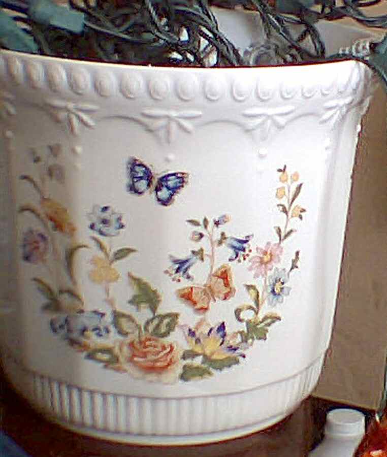 Cottage Garden Large Georgian Planter by John  Aynsley & Sons-1