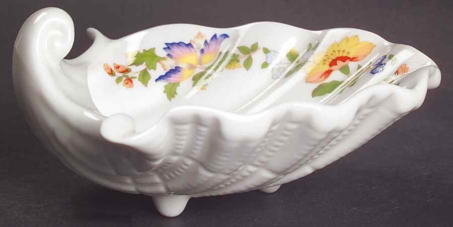 Cottage Garden 4" Shell Shaped Dish by John  Aynsley & Sons-1
