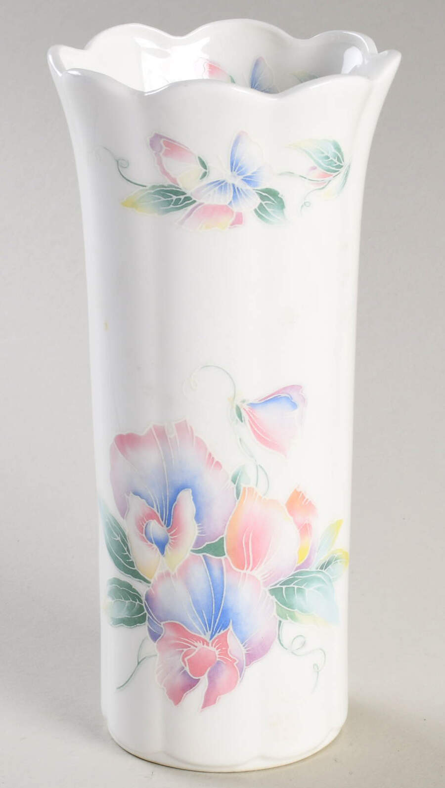 Little Sweetheart 5" Mayfair Vase by John  Aynsley & Sons-1