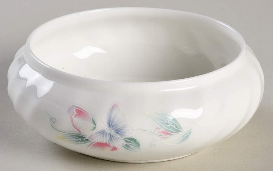 Little Sweetheart Round Box No Lid by John  Aynsley & Sons-1