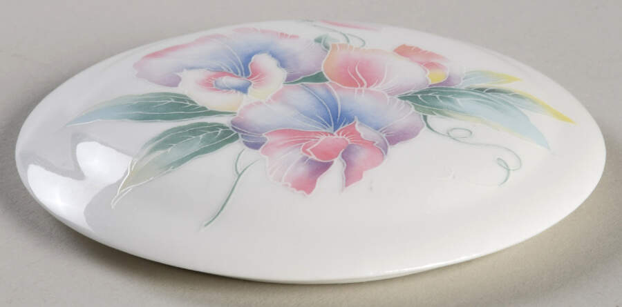 Little Sweetheart Lid for Round Box by John  Aynsley & Sons-1