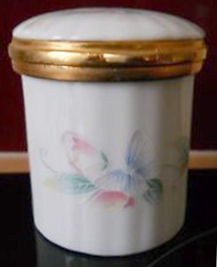 Little Sweetheart Trinket Box & Lid by John  Aynsley & Sons-1