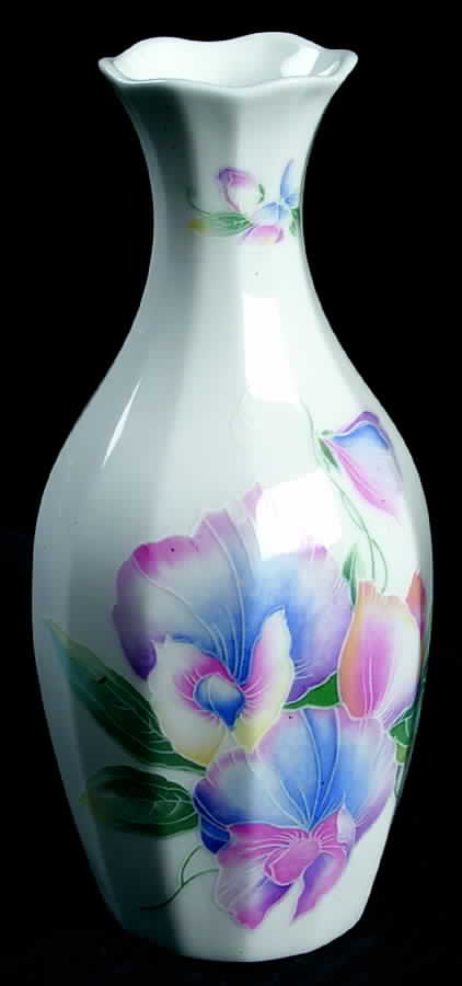 Little Sweetheart 6" Essex Vase by John  Aynsley & Sons-1
