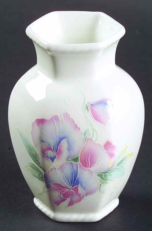 Little Sweetheart 3" Chelford Vase by John  Aynsley & Sons-1