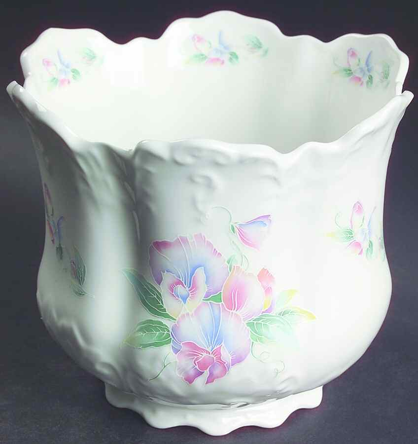 Little Sweetheart Medium Cachepot by John  Aynsley & Sons-1