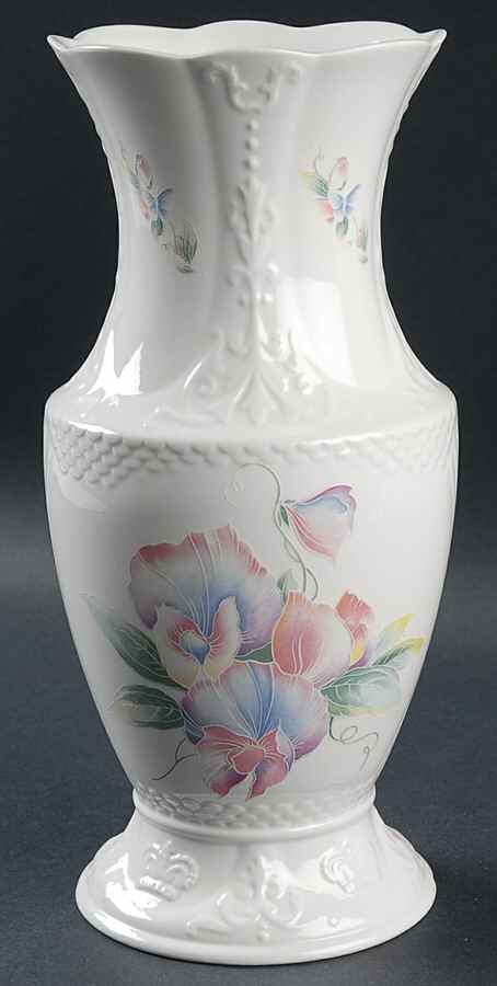 Little Sweetheart 10" Crown Vase by John  Aynsley & Sons-1