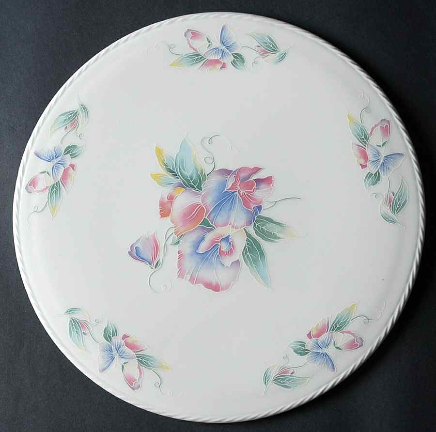 Little Sweetheart Cake Plate by John  Aynsley & Sons-1