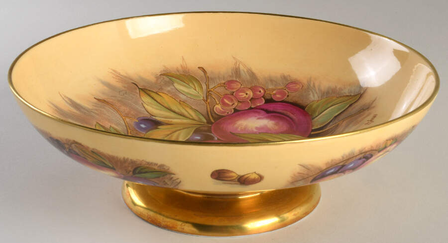 Orchard Gold 10" Centre Bowl by John  Aynsley & Sons-1