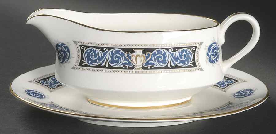 Rembrandt Gravy Boat & Underplate by John  Aynsley & Sons-1