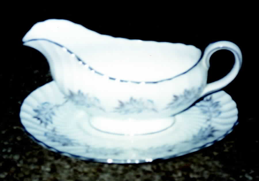Silva Brow Gravy Boat & Underplate by John  Aynsley & Sons-1