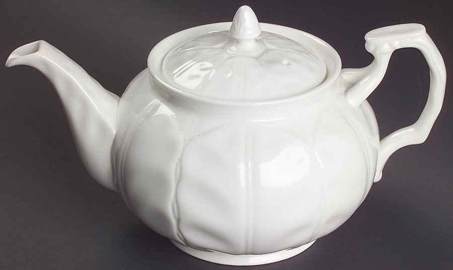 Snow Crocus Teapot & Lid by John  Aynsley & Sons-1
