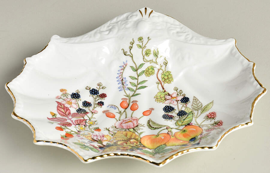 Somerset 6" Shell Shaped Dish by John  Aynsley & Sons-1